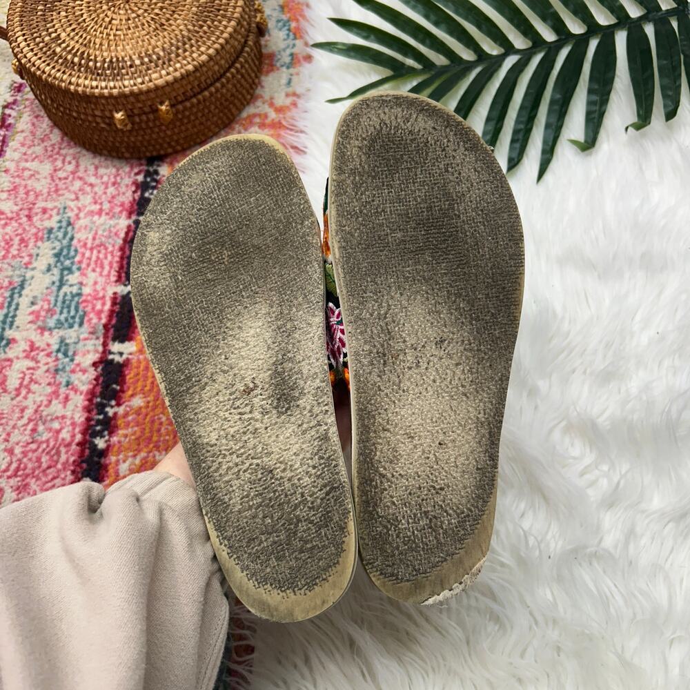 Free People Bali Footbed Sandal 39 / 9 Embroidered Boho Slide Slip On Colorful - Picture 6 of 7